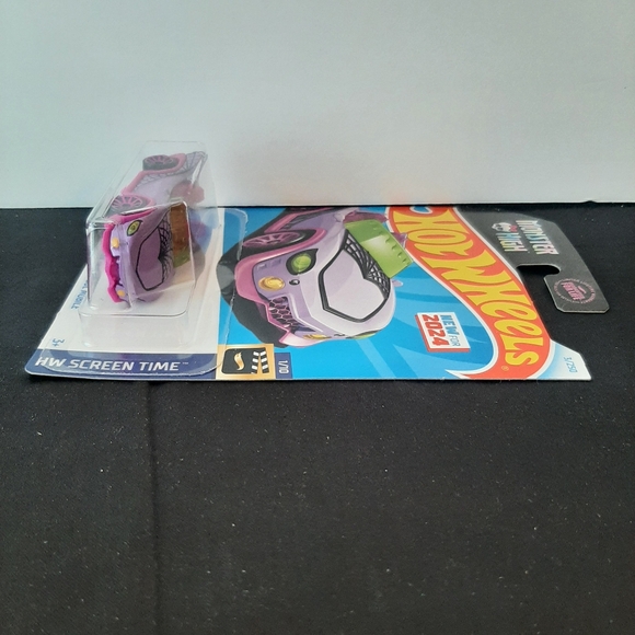 Monster High Hot Wheels Ghoul Mobile 2024 Screen Time Collection Car Purple - Picture 7 of 9